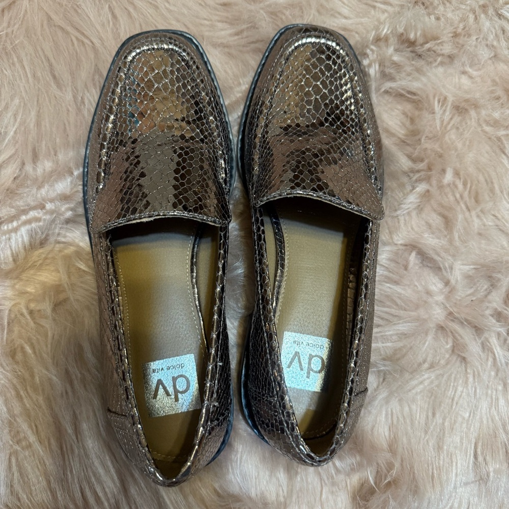 NWT DV by Dolce Vita Women's Metallic Loafers